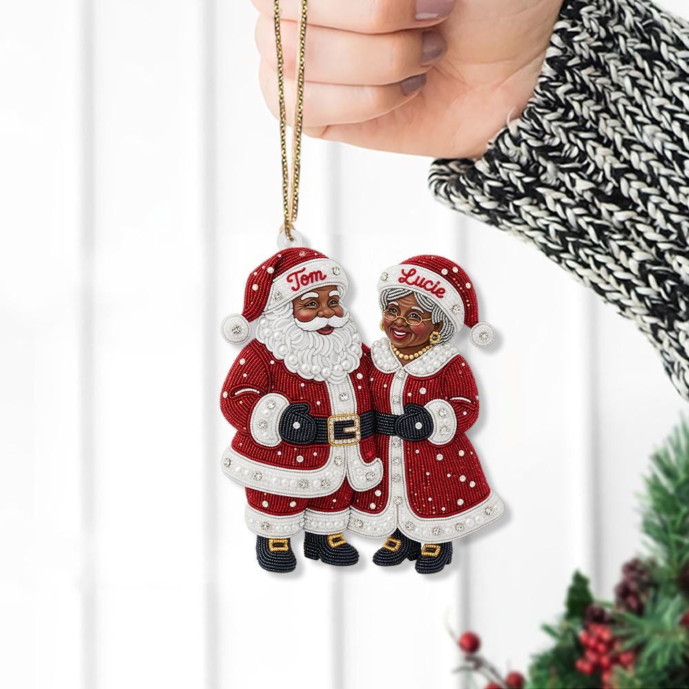 Black Santa and Mrs Claus Ornament – Custom Personalized Christmas Tree Decoration with Names