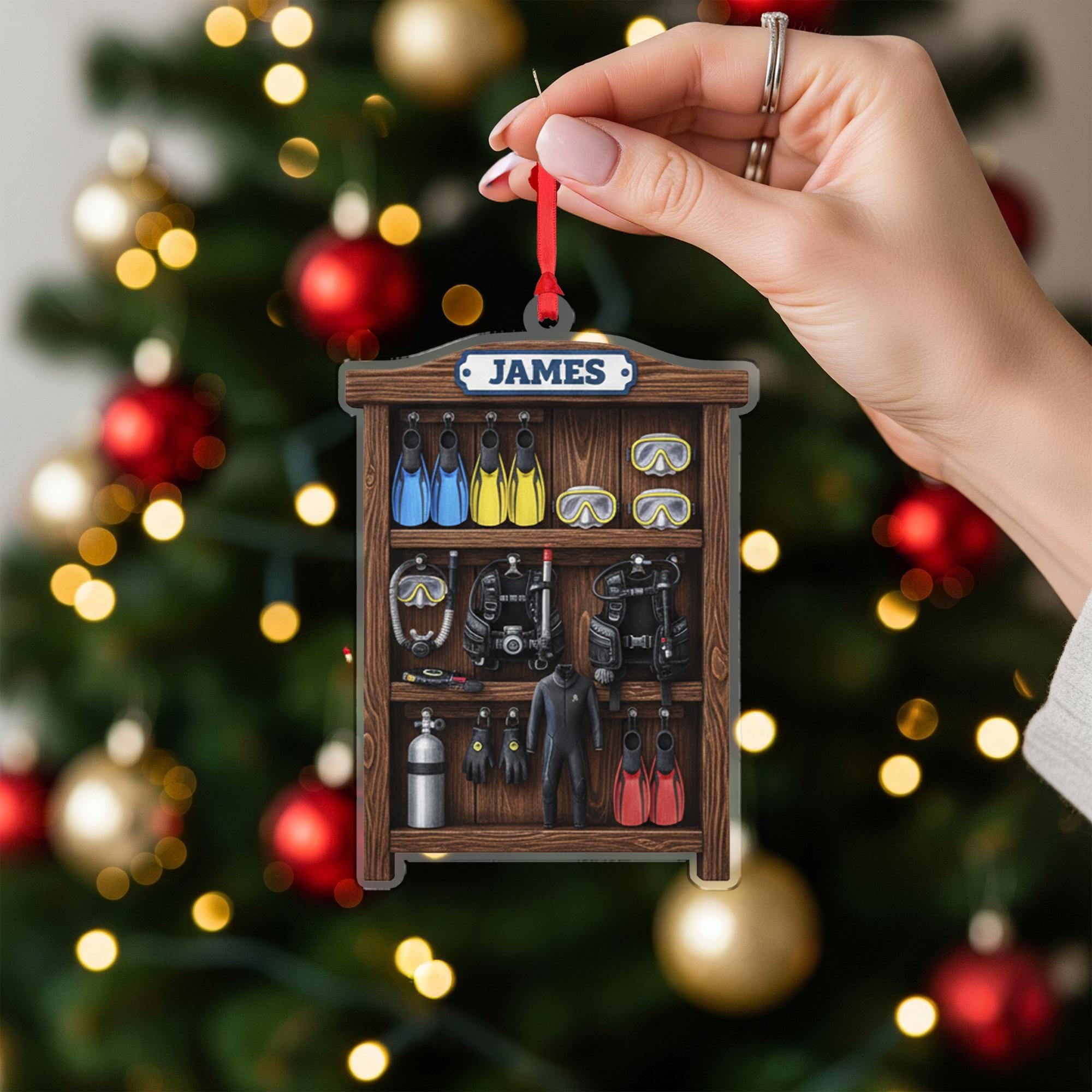 Scuba Diving Ornament in Wood Shelf with Custom Name