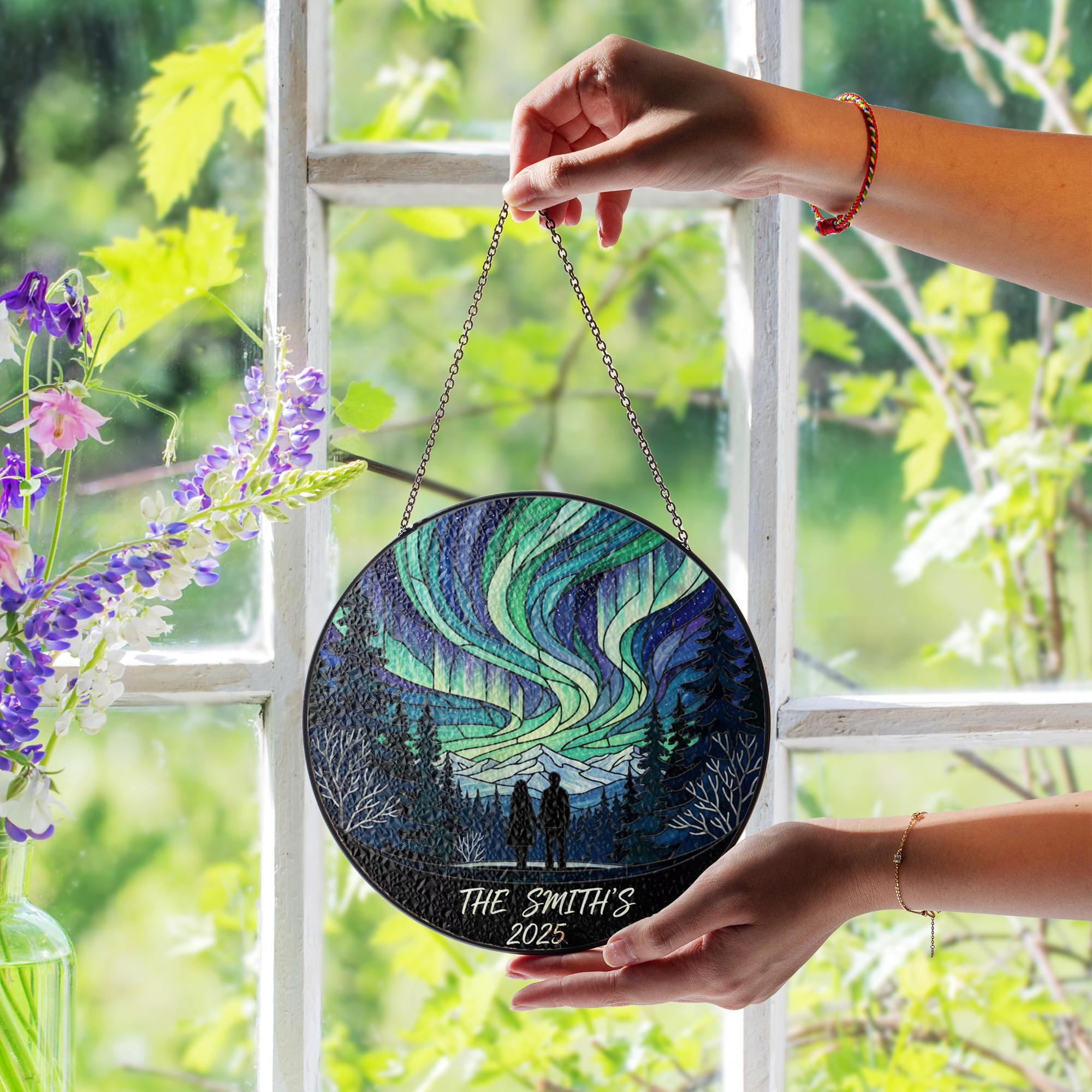 Personalized Glass Suncatcher – Northern Lights Design with Couple Silhouette, Trees, and Mountains