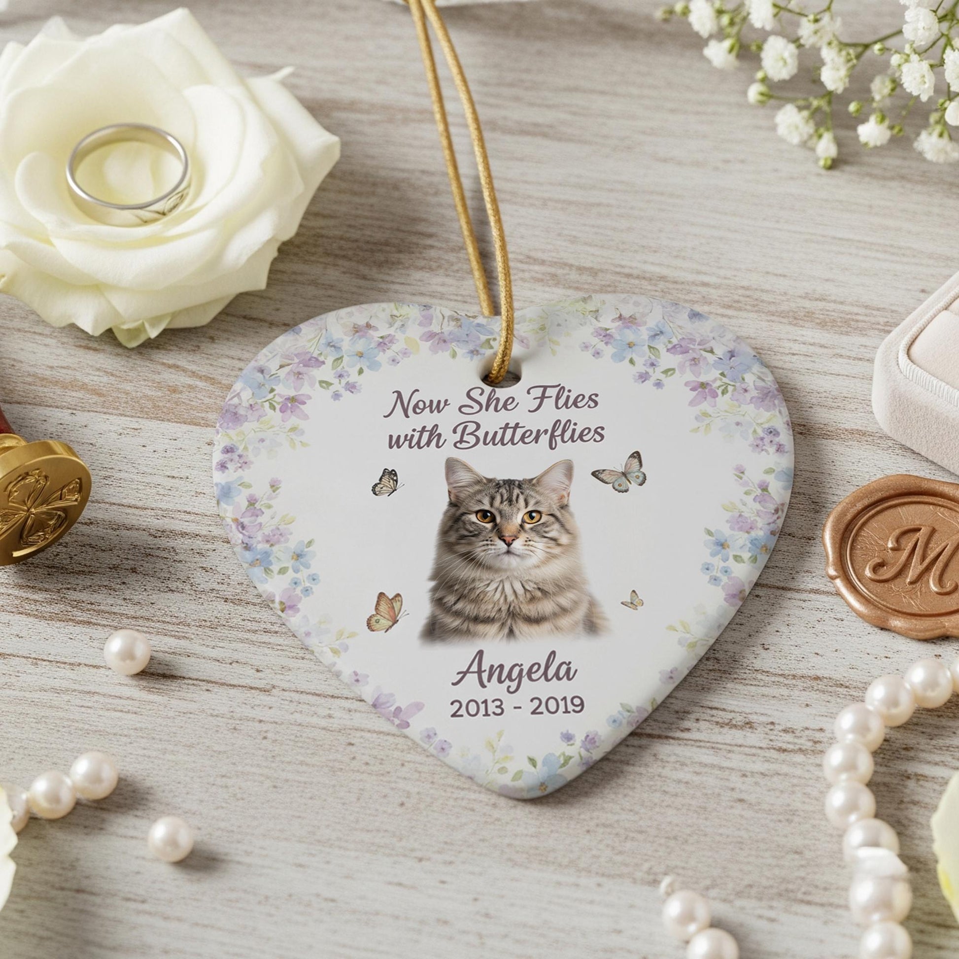 Personalized Cat Memorial Ornament: Heart-Shaped Ceramic Pet Loss Keepsake