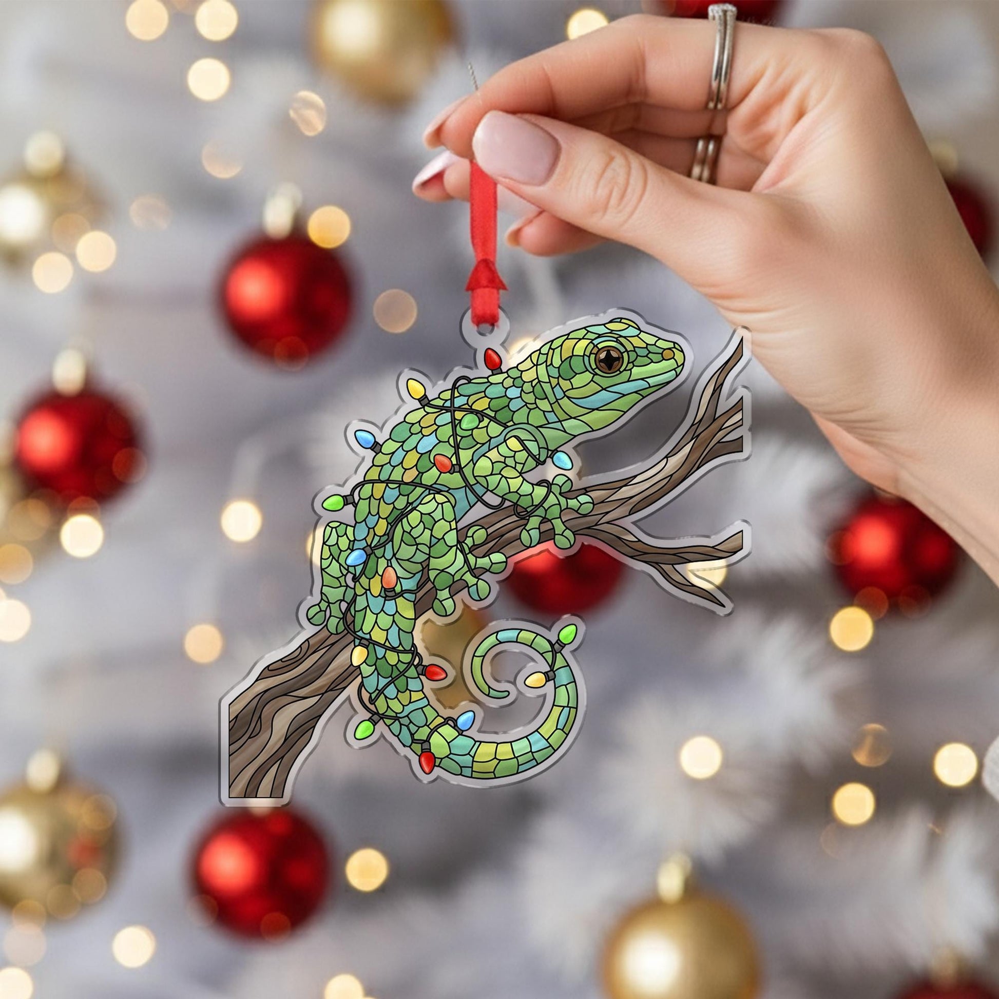Christmas Ornament – Holiday Tree Decoration with Gecko Lizard on Branch and Lights Design