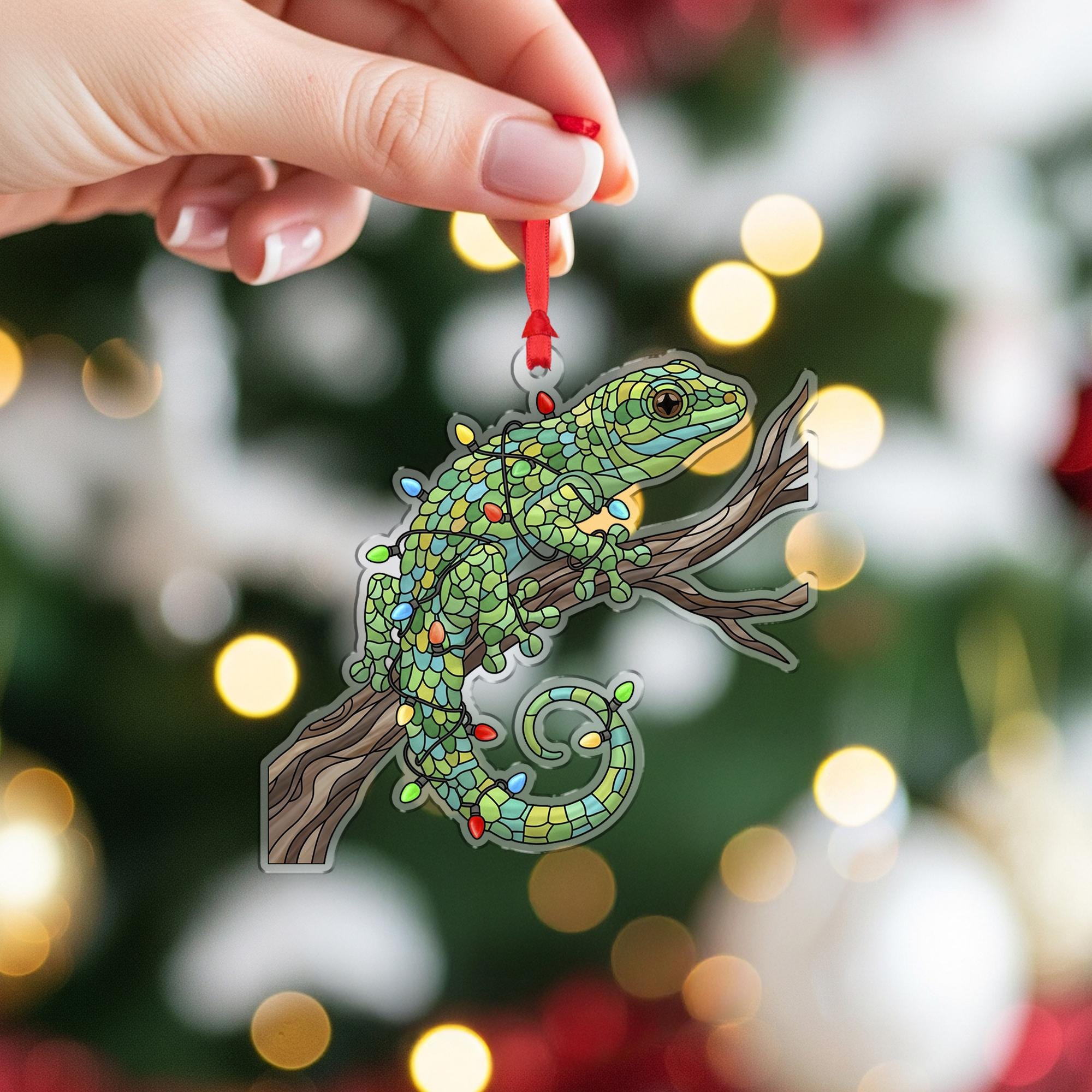 Christmas Ornament – Holiday Tree Decoration with Gecko Lizard on Branch and Lights Design