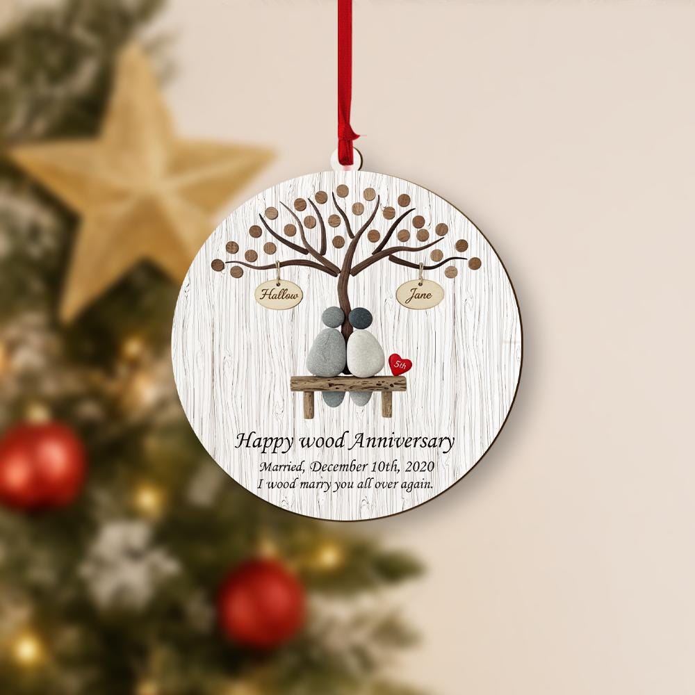 Wood Ornament: 5th Anniversary Tree Keepsake – Personalized Couple Design