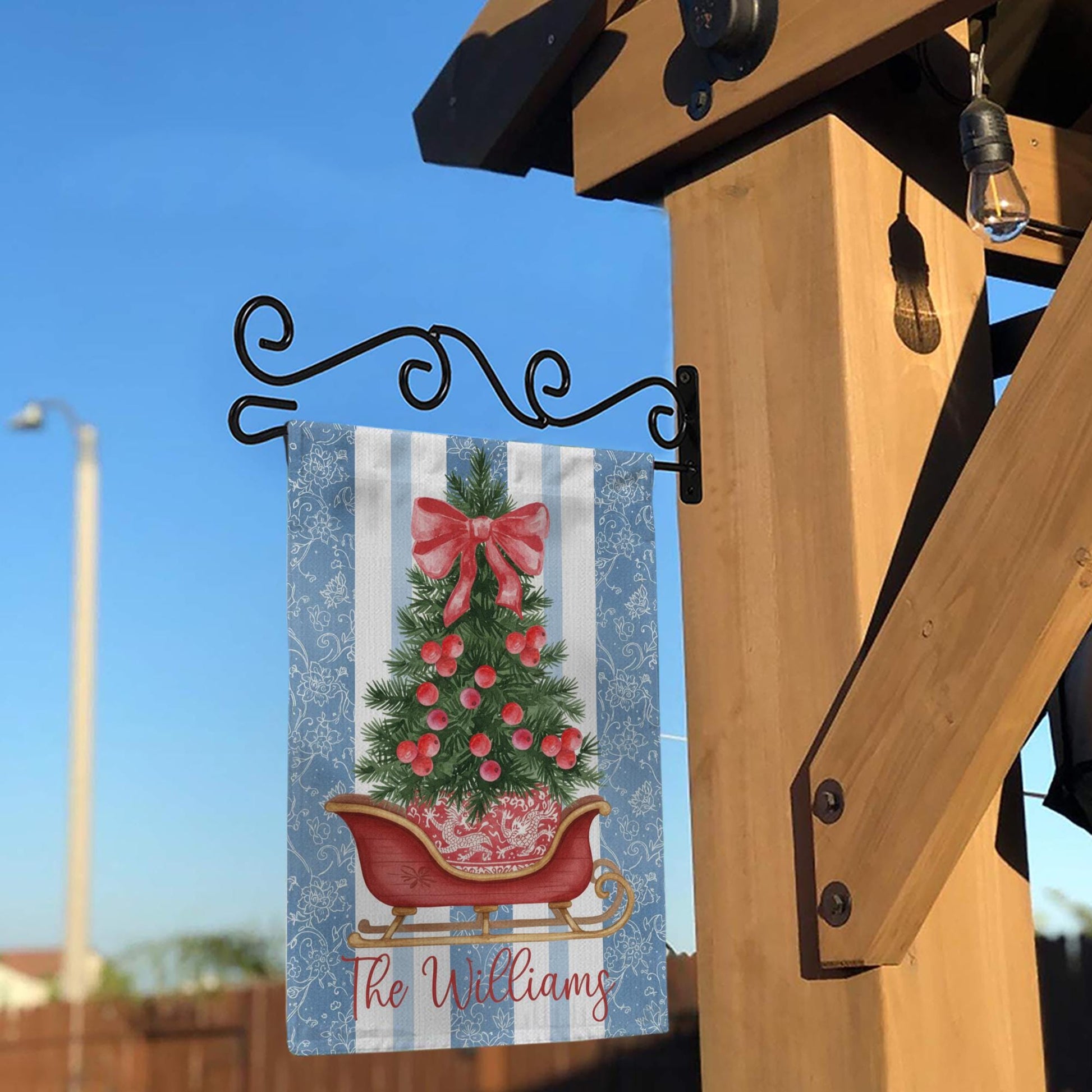 Personalized Christmas Garden Flag – Custom Family Name Holiday Yard Decoration with Tree and Sleigh