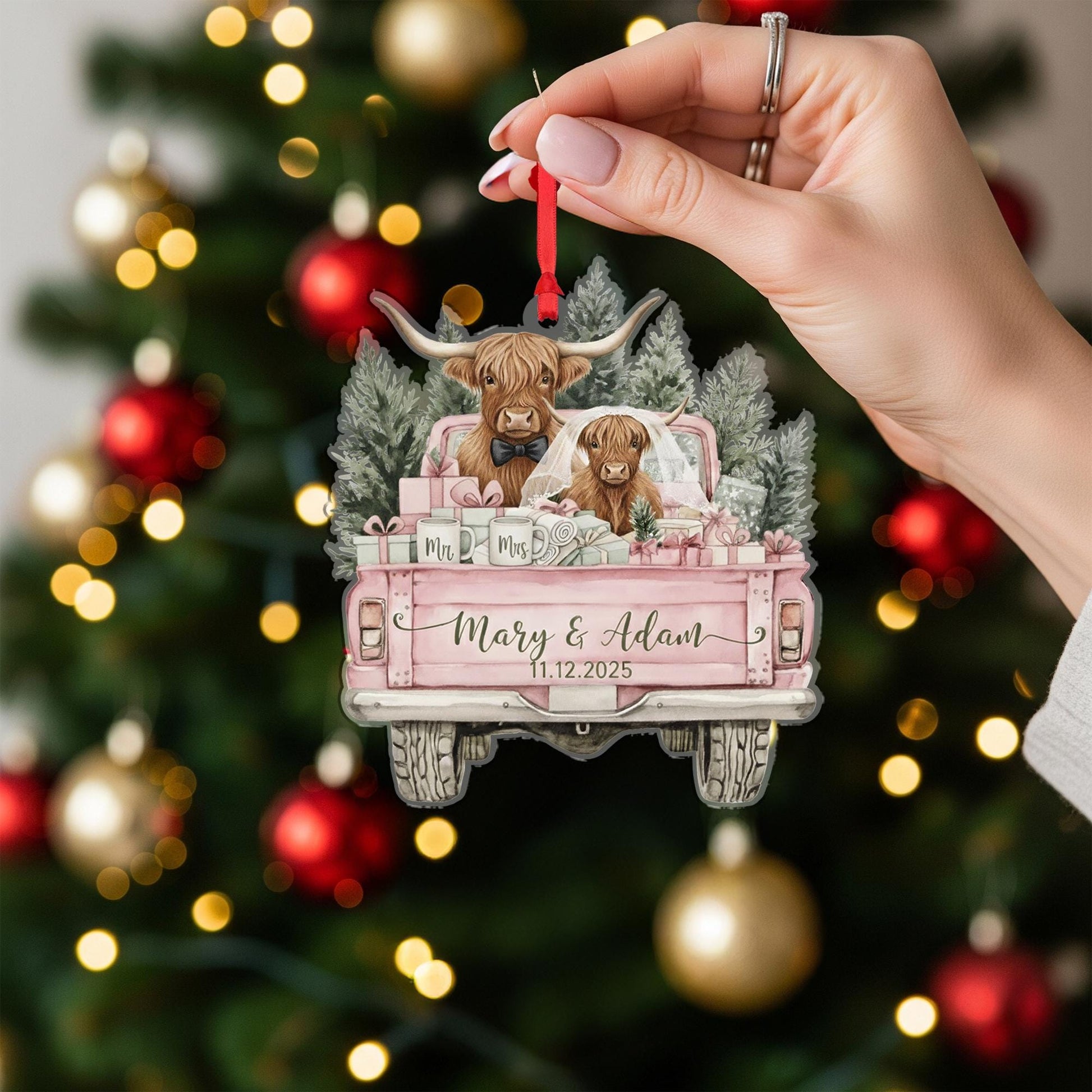Personalized Wedding Ornament – Custom Highland Cow Couple Christmas Decoration