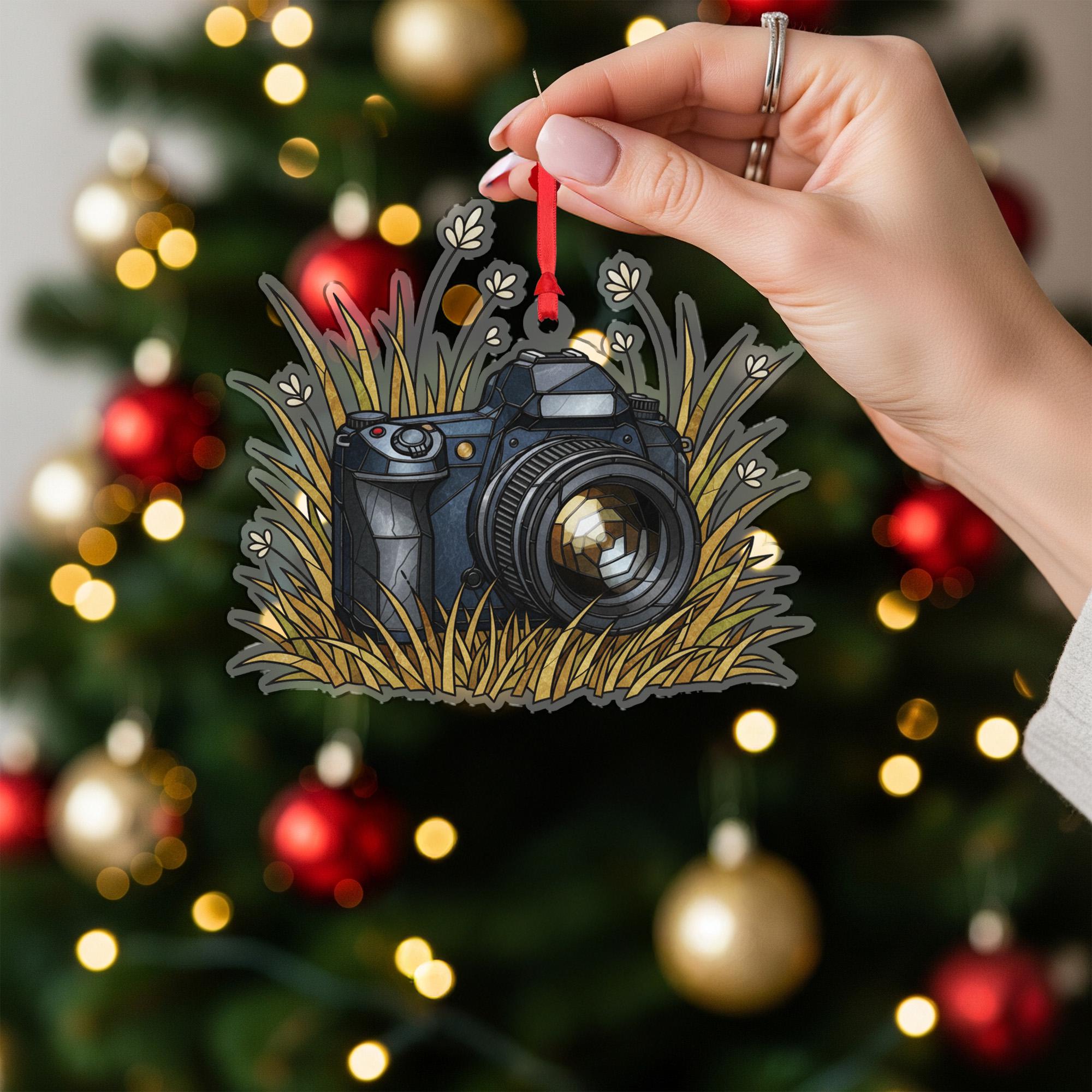 Camera Ornament – Photographer Christmas Tree Decoration with Nature Grass Design