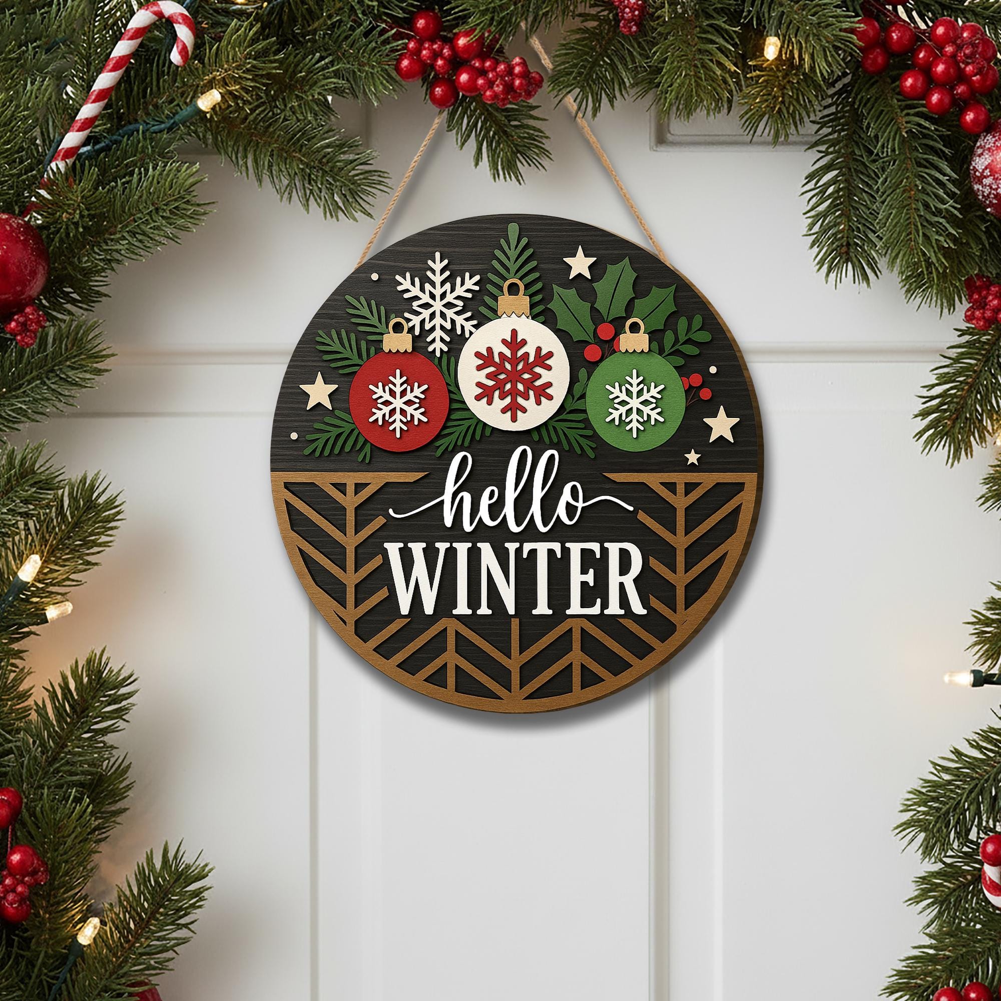 Hello Winter Round Wood Layered Sign – Winter Baubles Door Decor