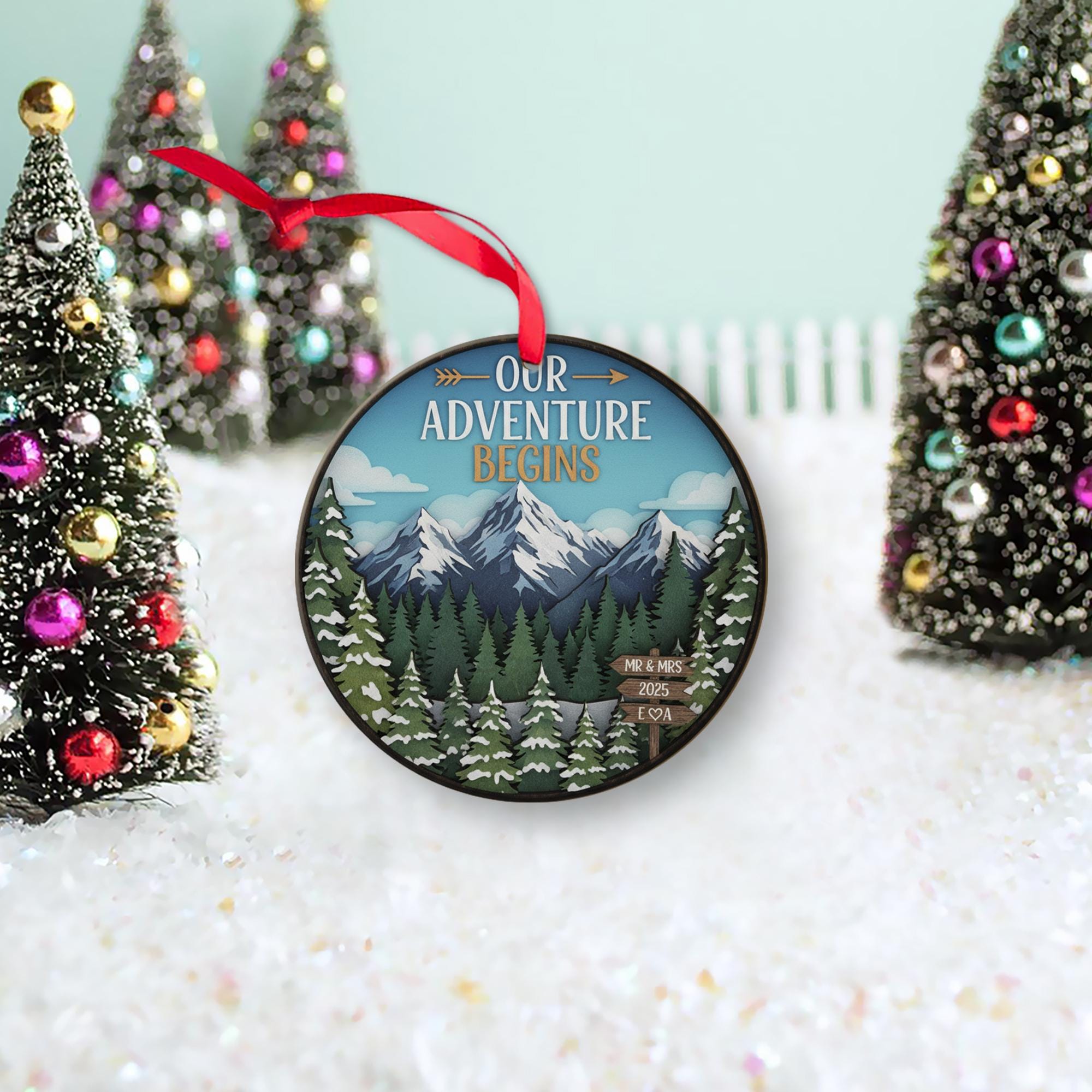Personalized Adventure Ornament 2025 – Round Mountain Scene Christmas Decoration, Custom Couple Keepsake