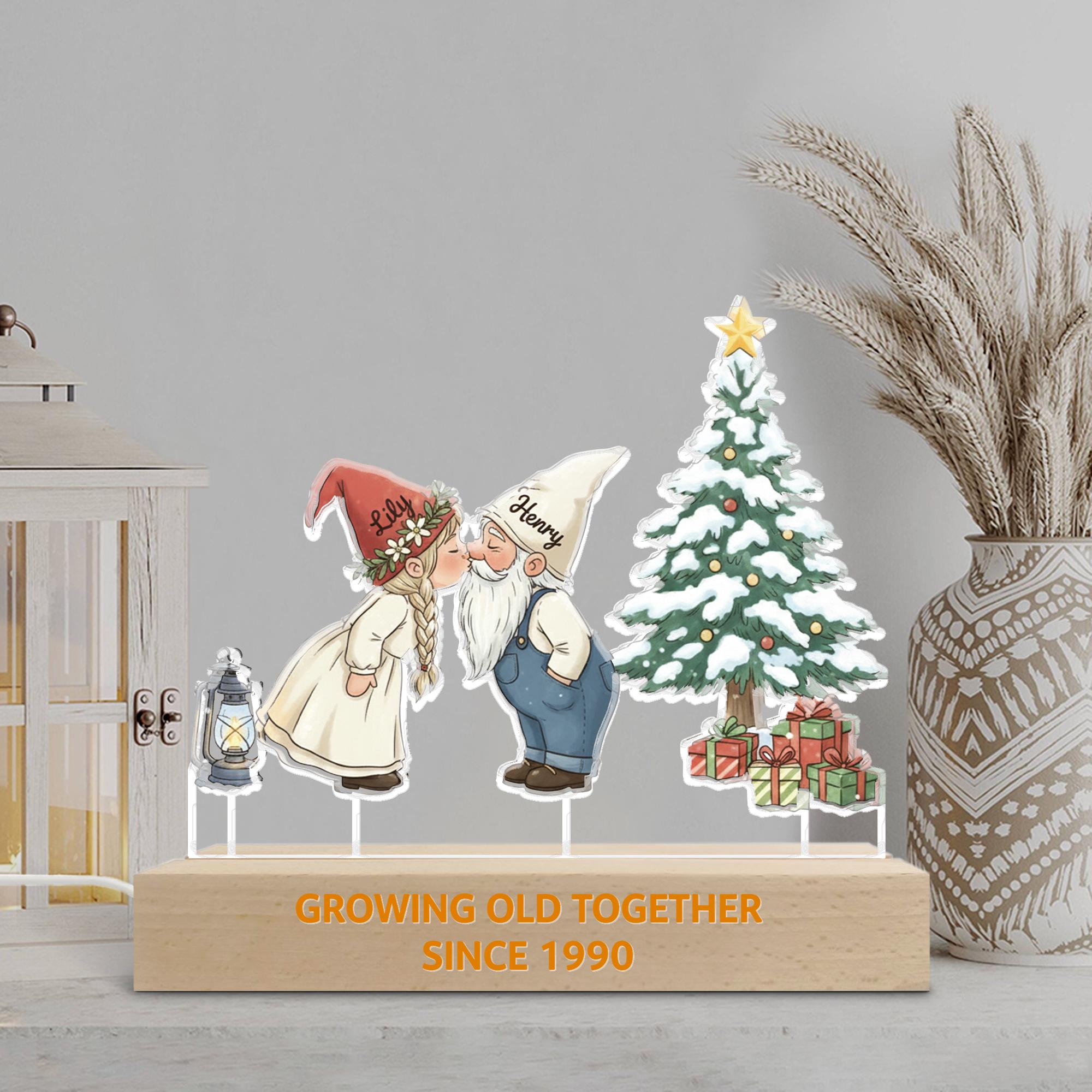 Personalized Gnome Couple LED Light: Christmas Tree Scene, Custom Names