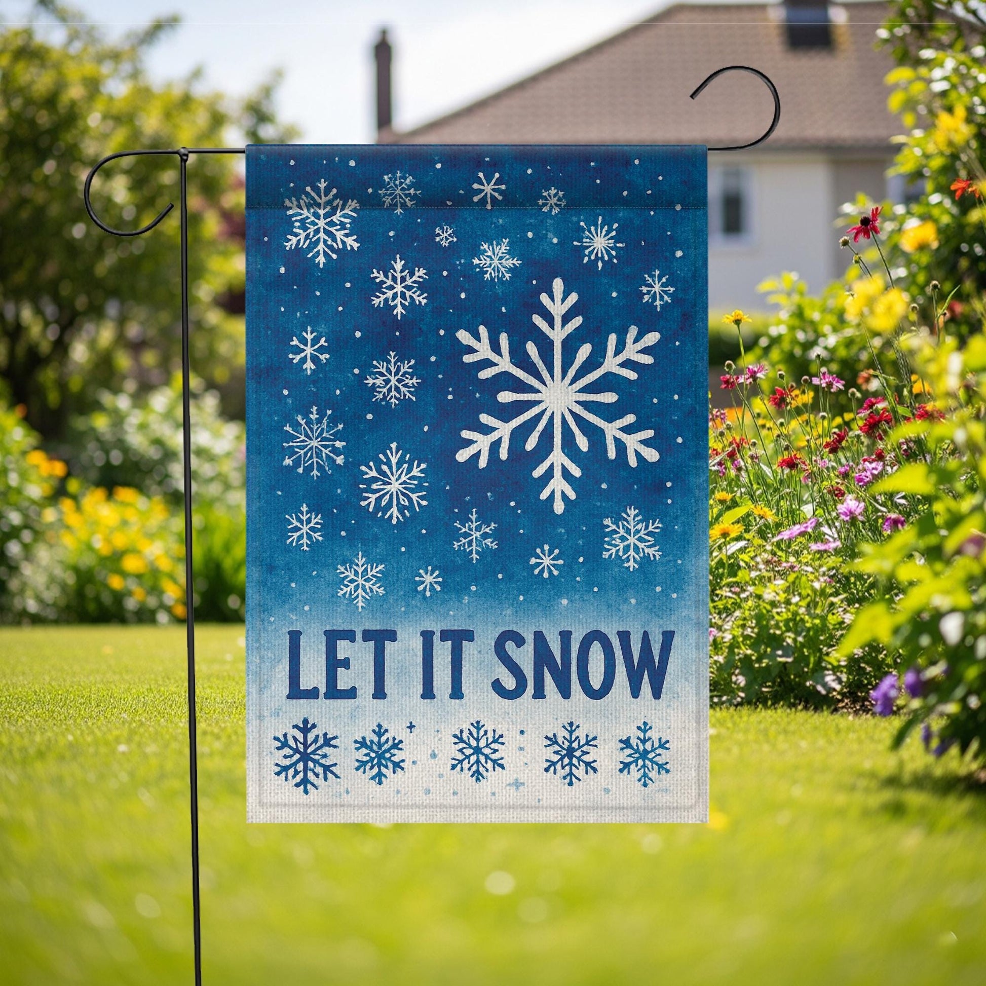 Winter Garden Flag: Christmas Snowflake Flag