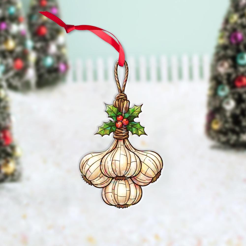 Garlic Hologram Ornament – Holiday Tree Decoration with Kitchen Food and Holly Design