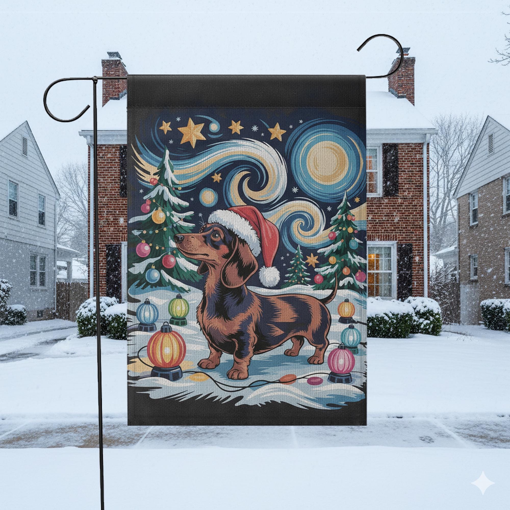 Christmas Dachshund Garden Flag – Outdoor Yard Banner with Santa Hat and Festive Lights Design