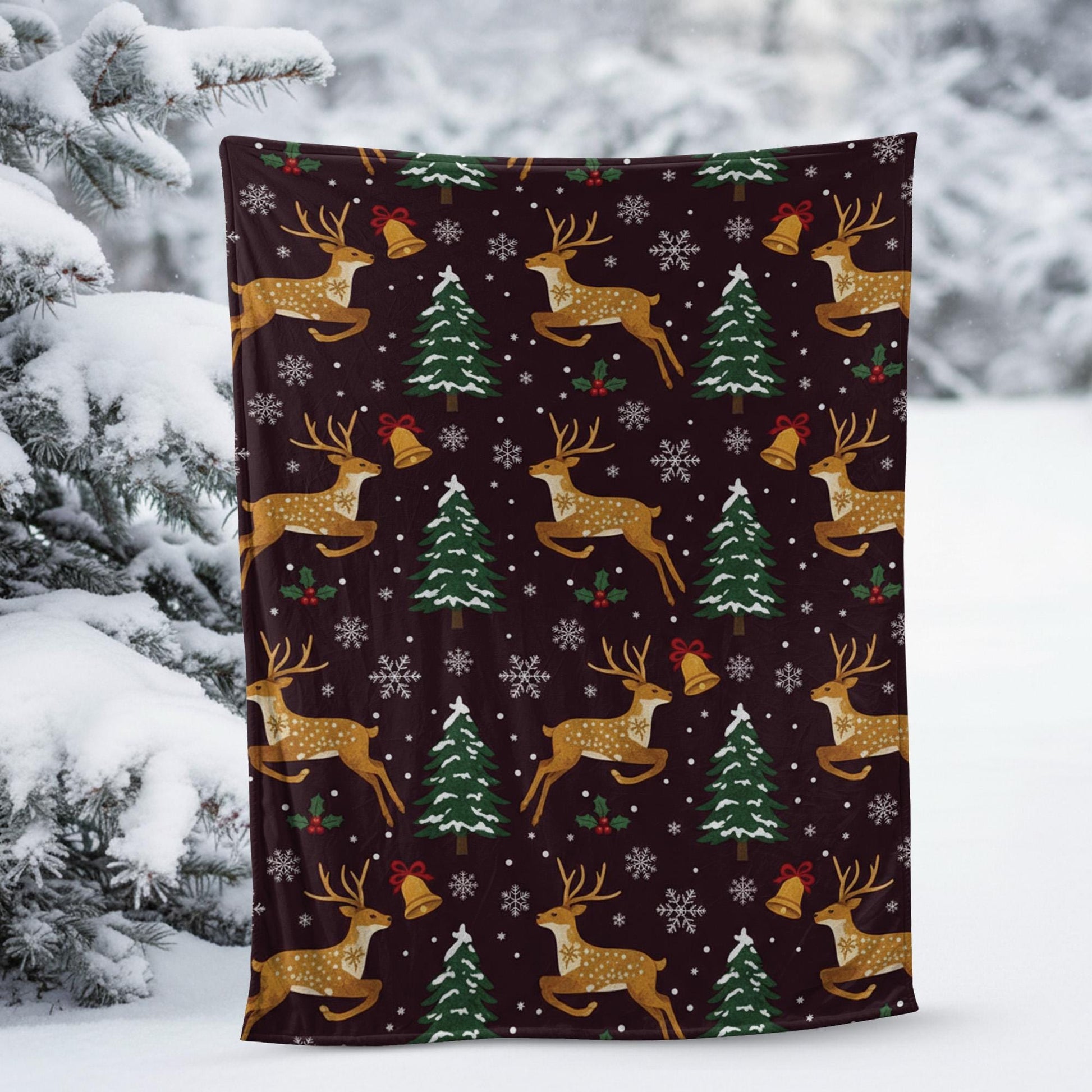 Reindeer Fleece Blanket: Holiday Christmas Tree Throw