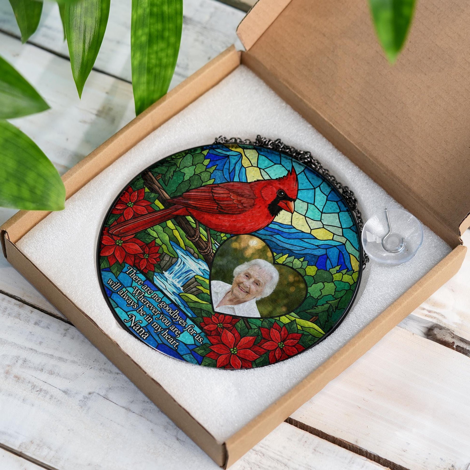 Personalised Cardinal Glass Suncatcher: Custom Photo Memorial Ornament for Loved One image 6
