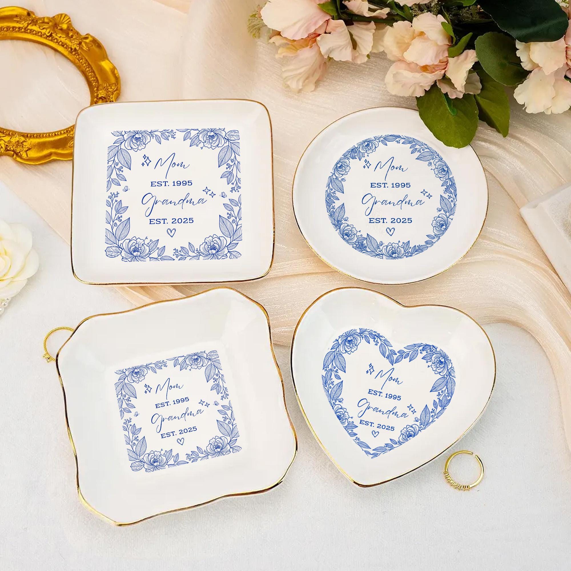 Personalized Mom Grandma Jewelry Tray, Ceramic Ring Holder, Blue Floral Line Art image 1