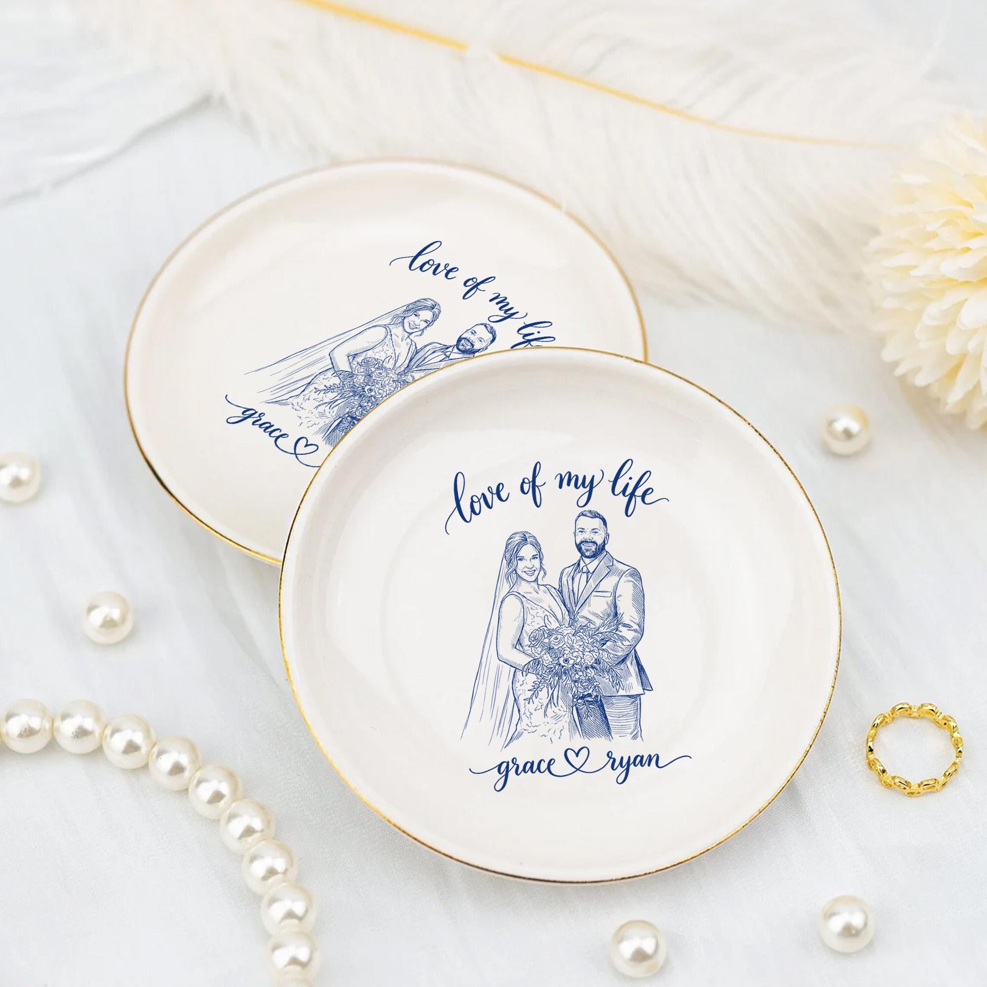 Personalized Ceramic Jewelry Dish: Custom Couple Portrait Plate with Line Art Illustration image 1